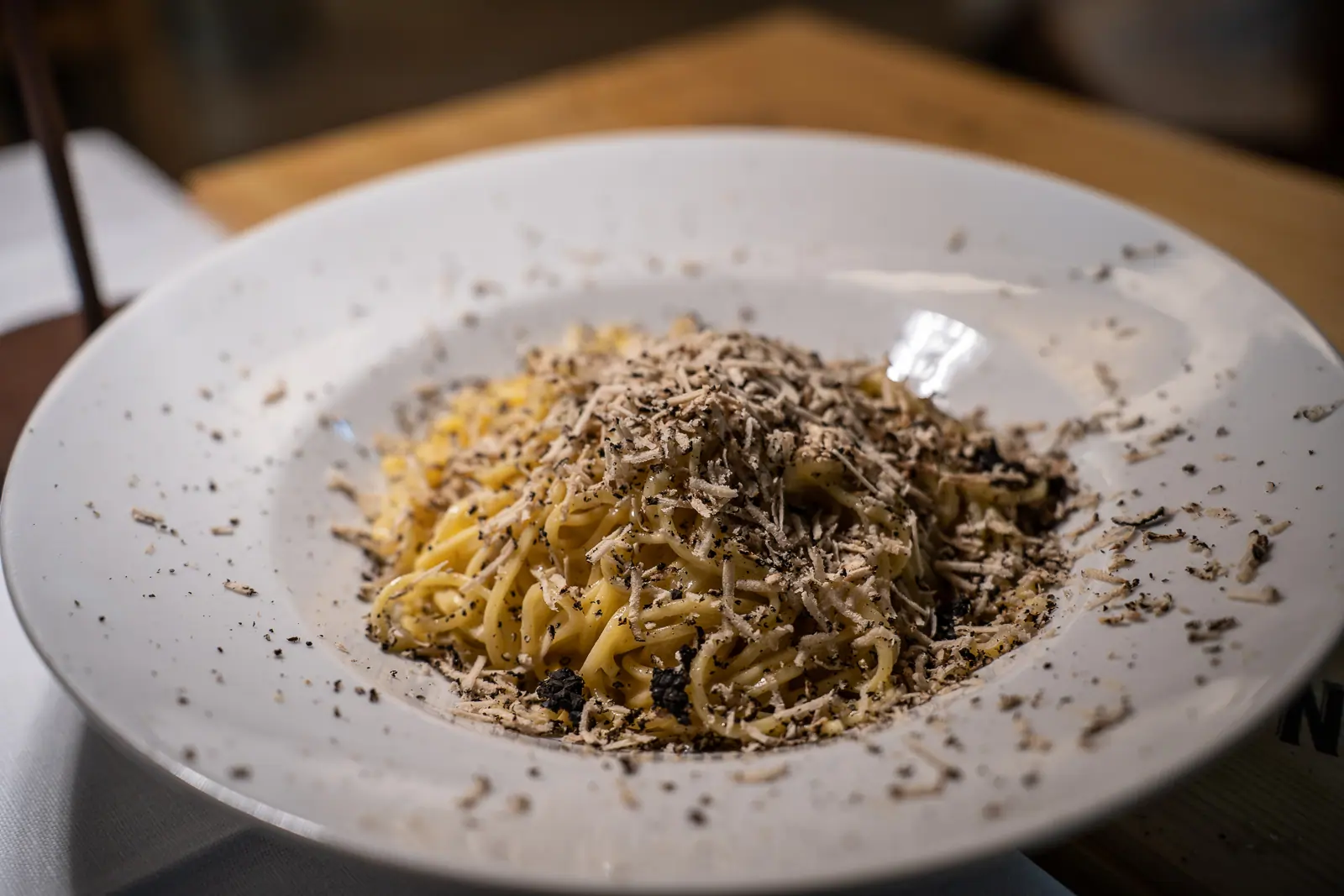 Taglierini al burro e tartufo nero fresco - Trattoria La Tignamica